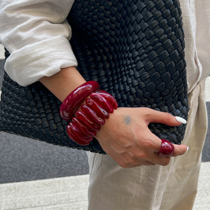 European and American Cross-Border Jewelry Retro Hong Kong Style Wine Red Open Bracelet Ins Irregular Shaped Resin Elastic Bracelet