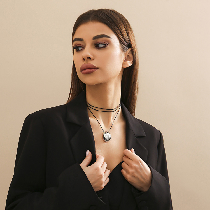European and American Style Exaggerated Geometric Egg Surface Choker for Women, Versatile Pull Wax Line Necklace, Sweet Cool Design Sense Choker Jewelry