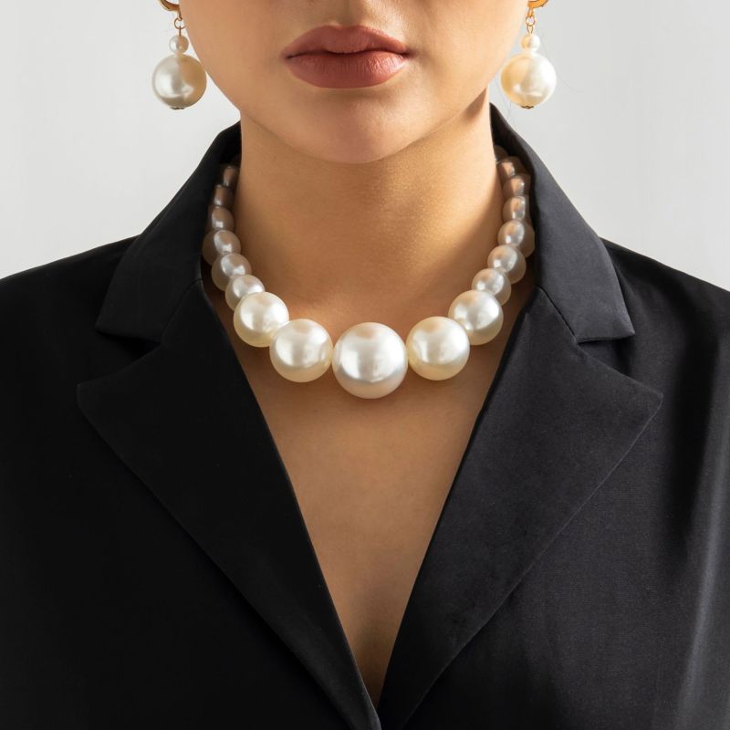 Europe and America Cross Border Ornament Cold Style Vintage Beaded Chain Necklace Ethnic Imitation Pearl Niche Design Necklace