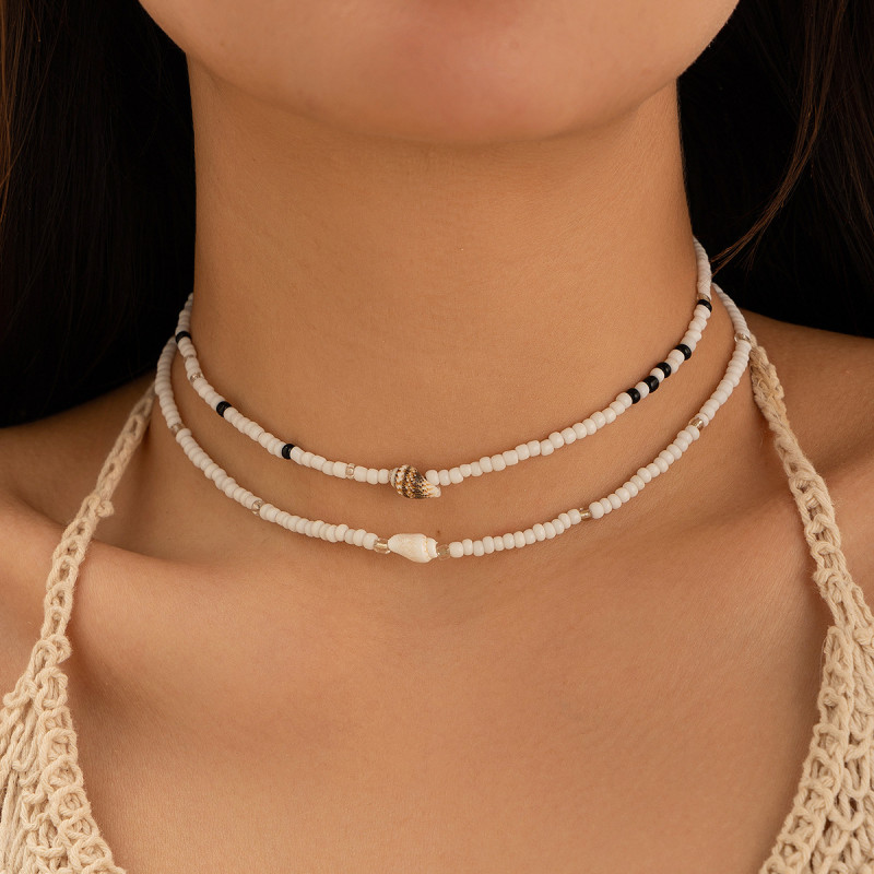 European and American Cross-Border Jewelry Elegant Short Versatile Handmade Necklace Mixed Color Rice Beads Simple Conch Multi-Layer Necklace