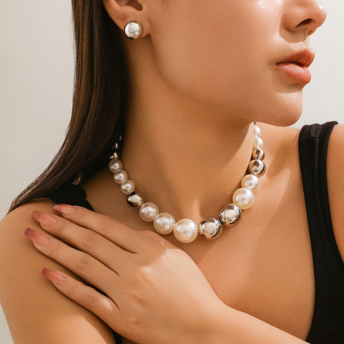 Europe and America Cross Border Ornament Exaggerated Big Beads Fashion Short Necklace Choker Punk Temperament Imitati...