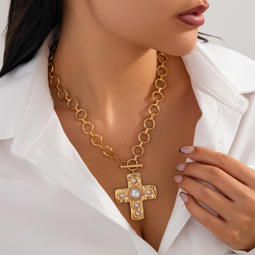 European and American Cross-Border Jewelry INS Style Cross Alloy Pendant Collarbone Chain Personalized Inlaid Pearl Iron Chain Necklace