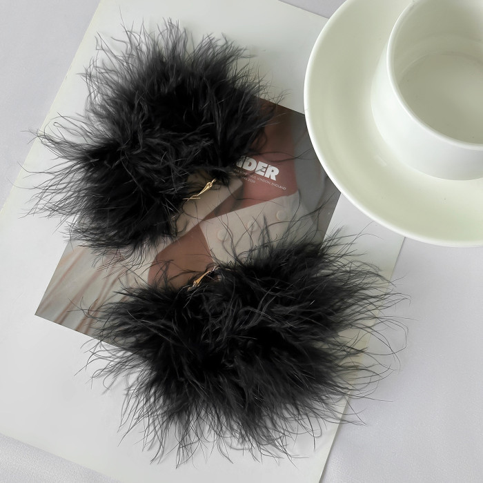Exaggerated Party Short Choker Sweet Cool Feather Collar Ribbon Furry Niche Women's Necklace
