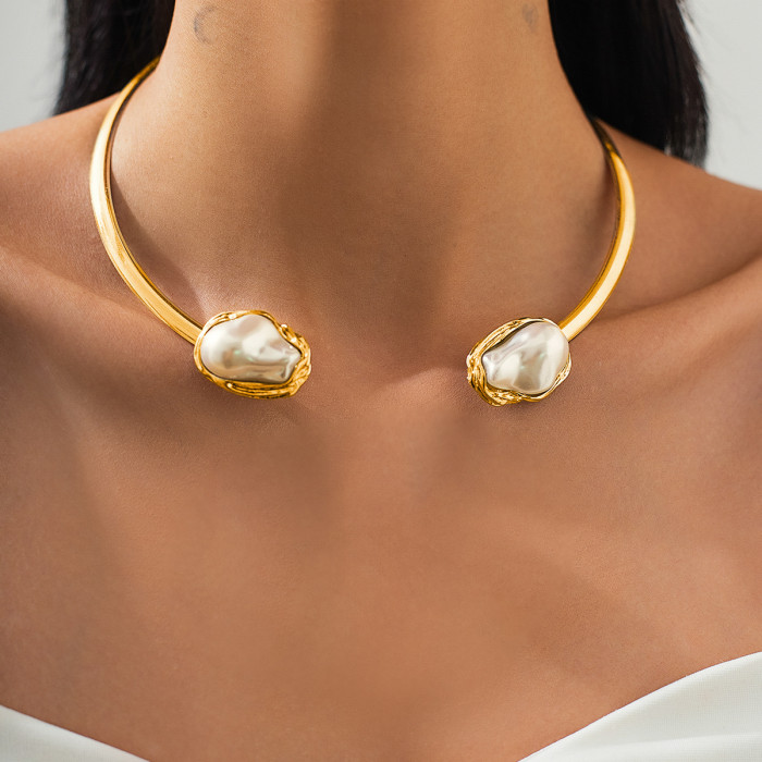 Jewelry French Baroque Irregular Pearl Necklace Vintage Niche Alloy Clavicle Chain Set