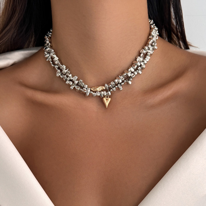 Jewelry Light Luxury Design Heart Pendant Necklace Unique Irregular CCB Beaded Collarbone Chain