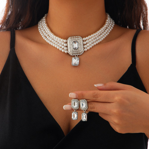 European and American Cross-Border Jewelry Fashionable Imitation Pearl Necklace Set Light Luxury Geometric Alloy Multi-Layer Collarbone Chain