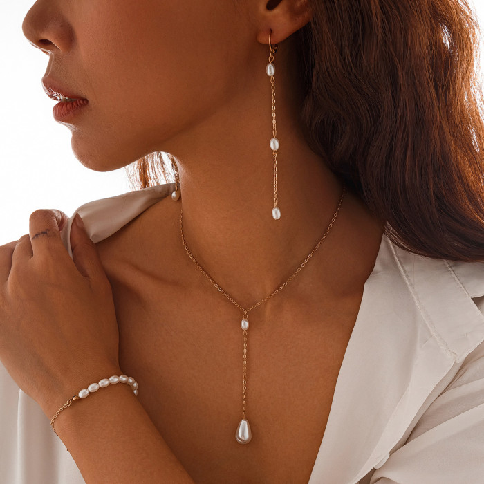 Jewelry Fashion Imitation Pearl Cross Chain Set Necklace High-End Alloy Iron Chain Collarbone Chain