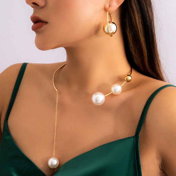 Simple Geometric Personalized round Bead Clavicle Chain Niche Design Open Collar Cold Style Imitation Pearl Necklace