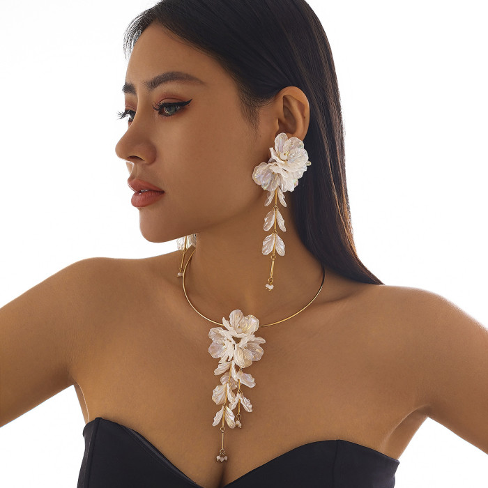 Jewelry Fashion Sense Iridescent CCB Flower Necklace Sweet Simple Metal Collarbone Chain