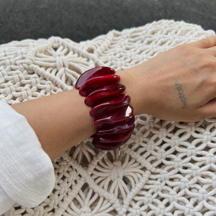 European and American Cross-Border Jewelry Retro Hong Kong Style Wine Red Open Bracelet Ins Irregular Shaped Resin Elastic Bracelet