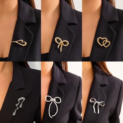 European and American Cross-Border INS Style Liquid Metal Lava Brooch for Women, Minimalist Style Suit Coat Bowknot Heart Ornament