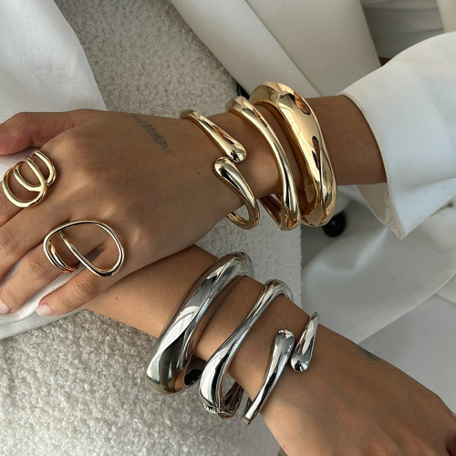 European and American Cross-Border Jewelry Fashion Irregular Alloy Spring Bracelet Simple Water Drop Smooth Bracelet Set