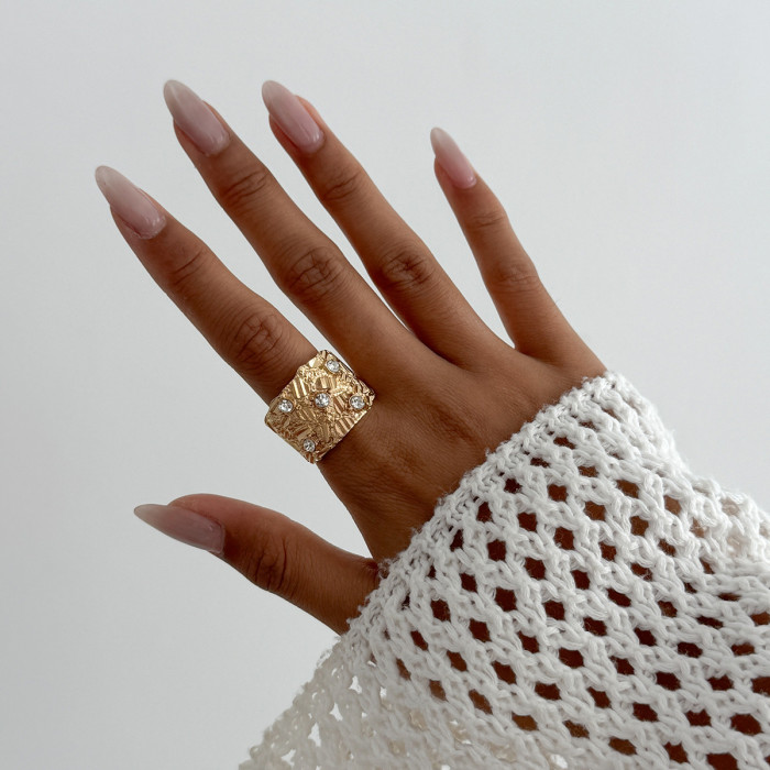 Europe and America Cross Border Ornament Fashion Sense Hollow Jeweled Irregular Ring Vintage Alloy Pleated Ring Suit