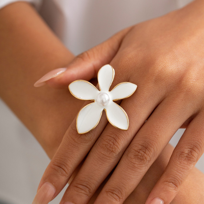 European and American Cross-Border Jewelry Personality Oil Drop Five-Petal Flower Three-Dimensional Ring Exaggerated Metallic Starfish Pearl Ring