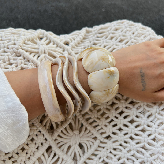 European and American Cross-Border Jewelry Simple Artistic Retro Wave-Shaped Bracelet Design Irregular Shaped Elastic Bracelet