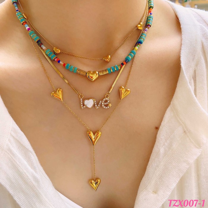 Fashion New Tassel Heart Luxury Gold Non-Fading New Women's Collarbone Chain Elegant Necklace Jewelry Wholesale