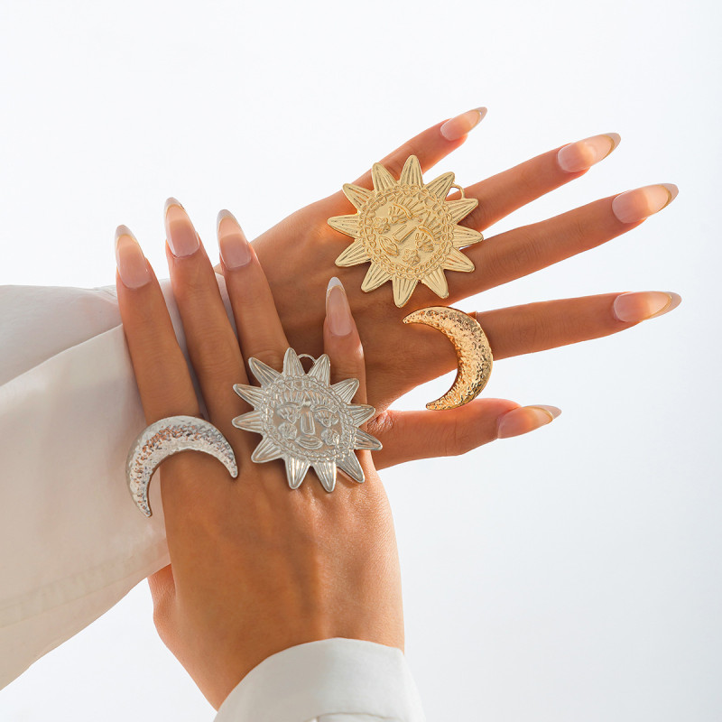 European and American Cross-Border Jewelry INS Style Moon Alloy Ring Creative Exaggerated Sunflower Heart Ring Set