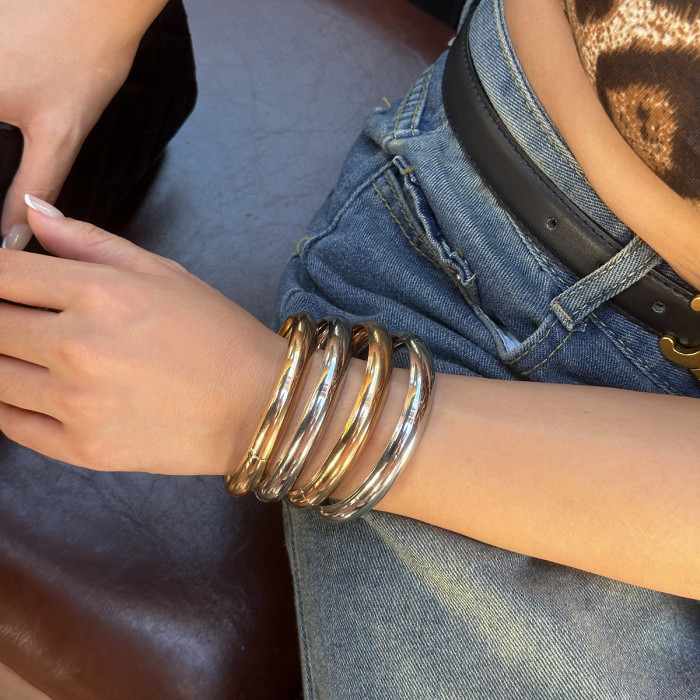 Jewelry Layered Style Curved Smooth Bracelet Personality Versatile Metallic Bracelet Set