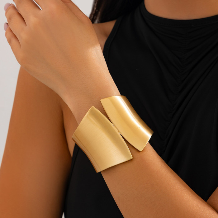 Jewelry Exaggerated Irregular Smooth Bracelet Personality Metallic Bracelet Set Wide Version