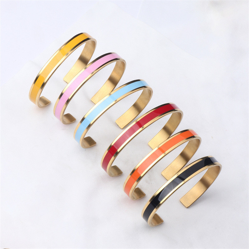 European and American Hot-Selling Fashion Simple Light Luxury Versatile Couple Style Open Oil Drop Bracelet Jewelry Wholesale Style Titanium Steel Material