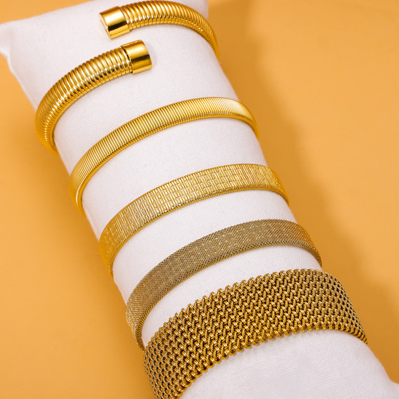 European and American Cross-Border Ring-Shaped Soft Titanium Steel Open Bracelet 18K Gold Plated C-Type Stainless Steel Dense Line Embossed Light Luxury Bracelet