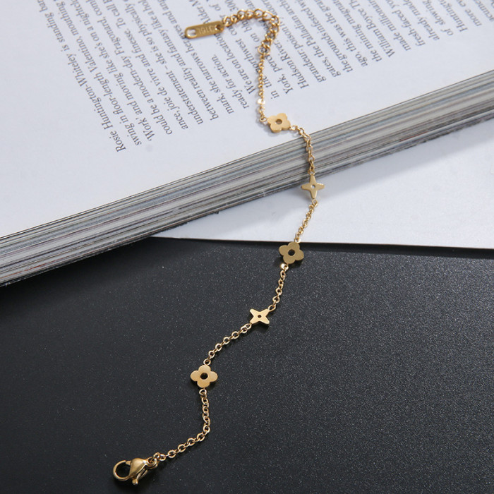 Hot Selling Fashion Versatile Four-Leaf Clover Plum Blossom Star Stainless Steel Vacuum Electroplated Bracelet Daily...