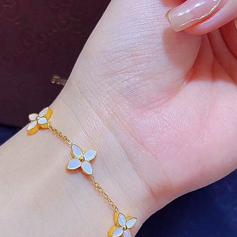 Stainless Steel Four-Star Flower Vacuum Plating Color-Retaining 18k White Four-Leaf Clover Bracelet Adjustable Jewelry Petal Chain