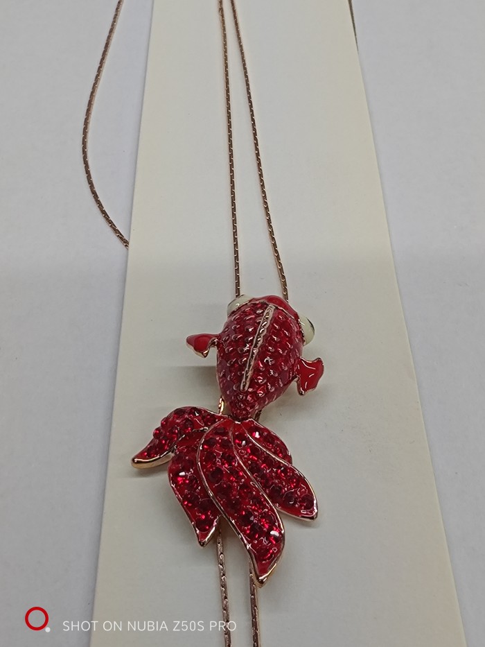 sweater chain  61400