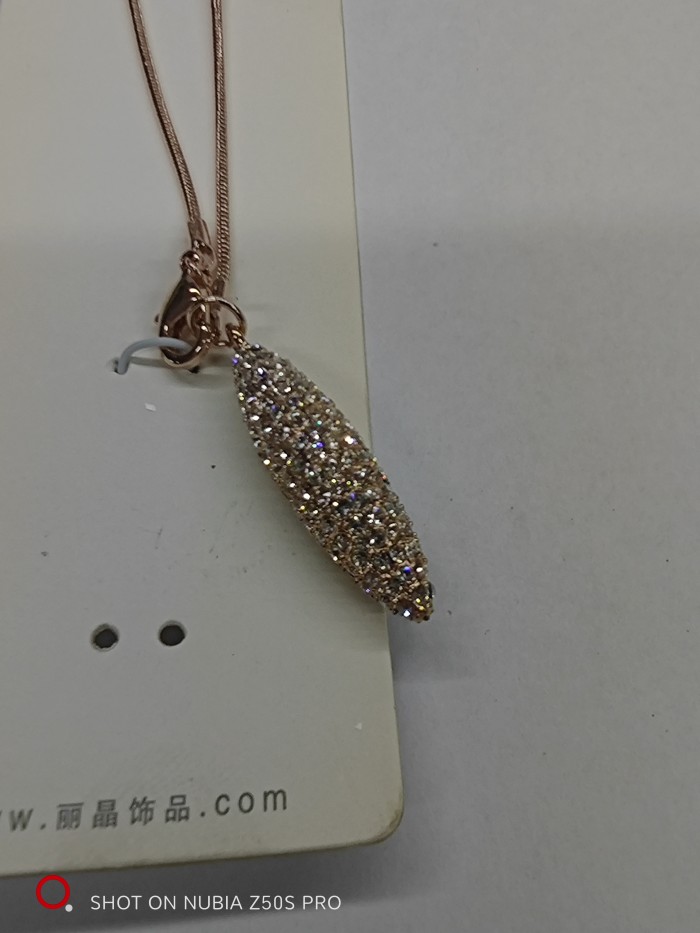 sweater chain 860538