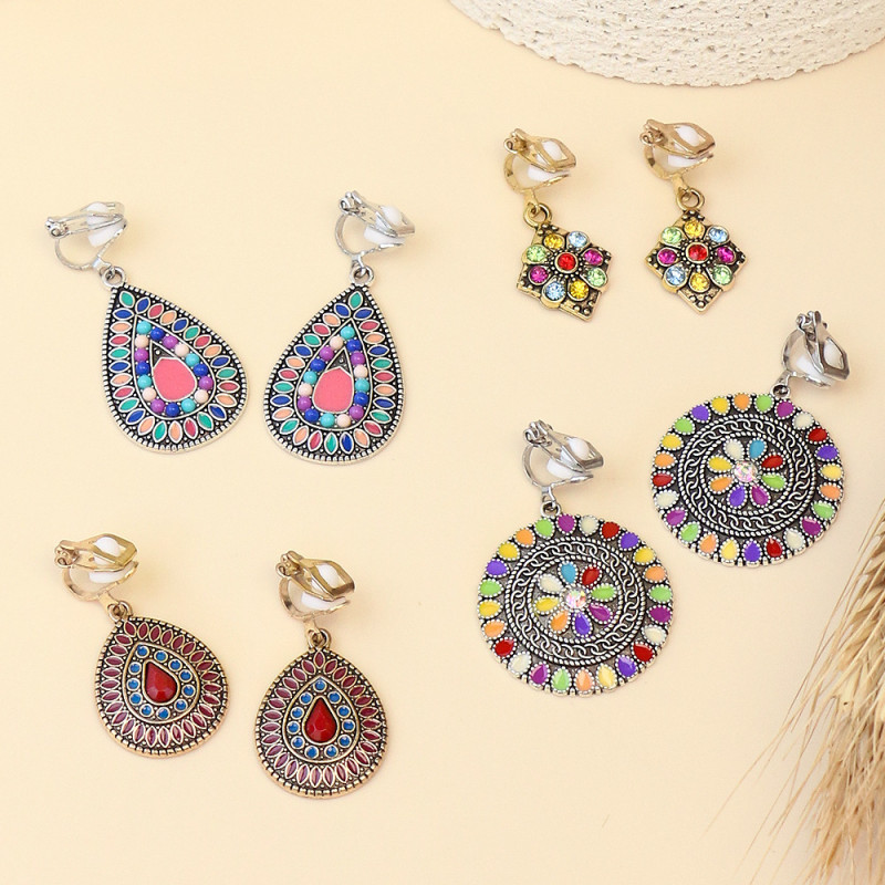 Cross-Border Hot-Selling Bohemian Style Retro Geometric Hollow Earrings Creative Fashion High-End Ethnic Style Ear Clips
