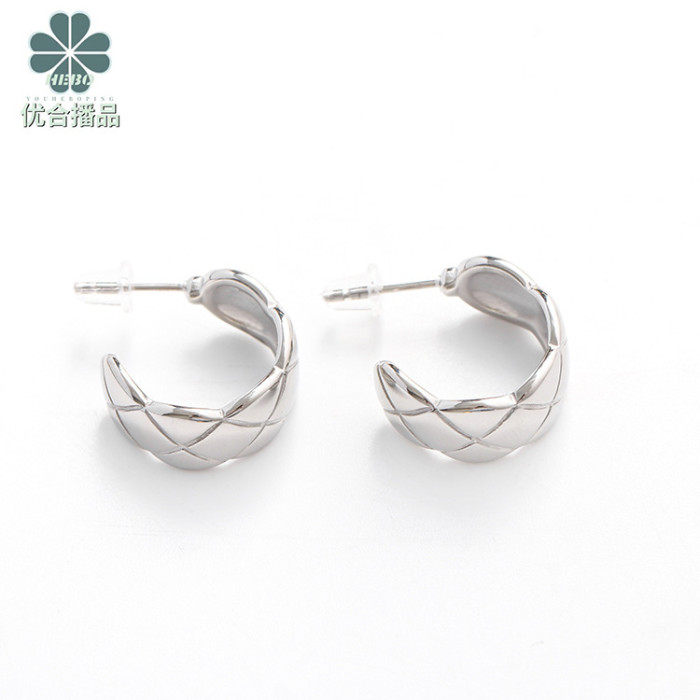 Semicircular Diamond Texture Earrings Titanium Steel Vacuum Plating Moon Grid Horizontal Bar Stud Earrings Jewelry Style 2025 New Geometric