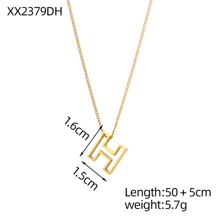 26 Letter Necklace for Women Stainless Steel Initial Pendant Light Luxury High-End Gold Clavicle Chain