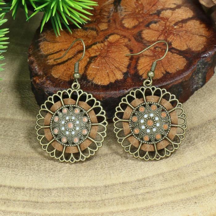 Fashion Round Earrings for Women Ethnic Style Tassel Leather Shell Long Earrings Trendy Manufacturer Wholesale