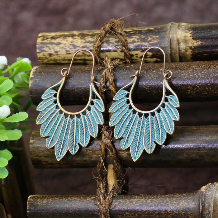 Earrings Vintage Ear Jewelry Simple Minimalist Style Leaf Round Hollow Turquoise Drop Earrings Wholesale Manufacturer