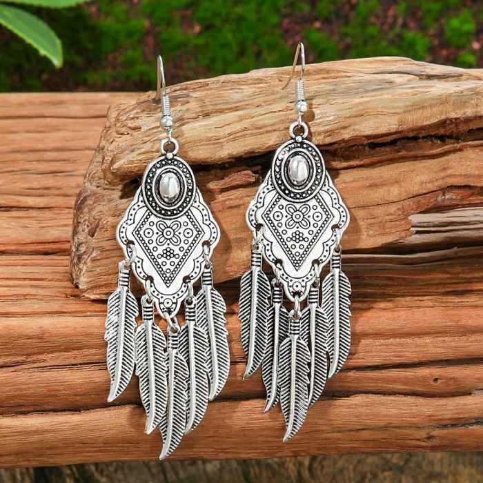 Cross-Border Hot Sale Bohemian Vintage Earrings Leaf Water Drop Shape Handmade Rice Bead Woven Tassel Turquoise Earrings