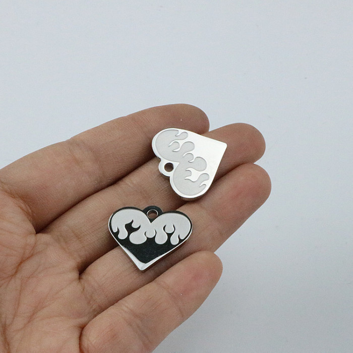 European and American Cross-Border Hot-Selling Heart Stainless Steel Classic Accessories Jewelry DIY Fashion Small Pendant Accessories Wholesale