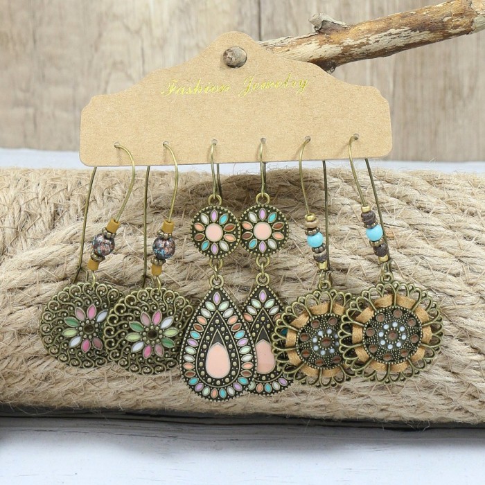 Vintage Earrings Bohemian Large Circle Leaf Long Tassel Earrings Distressed Earrings Set for Women, Jewelry Sets