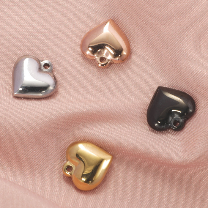 European and American Cross-Border Hot-Selling Heart Stainless Steel Classic Accessories Jewelry DIY Fashion Small Pendant Accessories Wholesale
