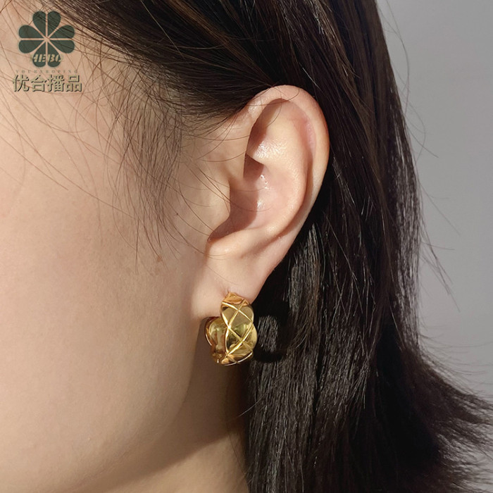 Semicircular Diamond Texture Earrings Titanium Steel Vacuum Plating Moon Grid Horizontal Bar Stud Earrings Jewelry Style 2025 New Geometric