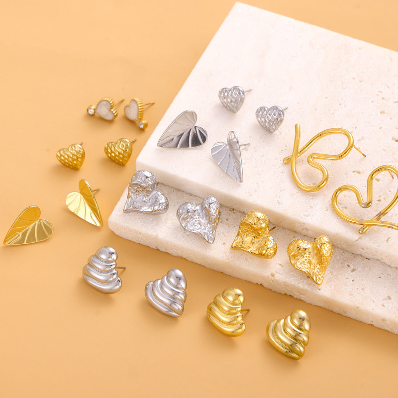 French Retro Hot-Selling Ins Style High-End Irregular Heart-Shaped Earrings for Women Unique and Versatile Wholesale Earrings