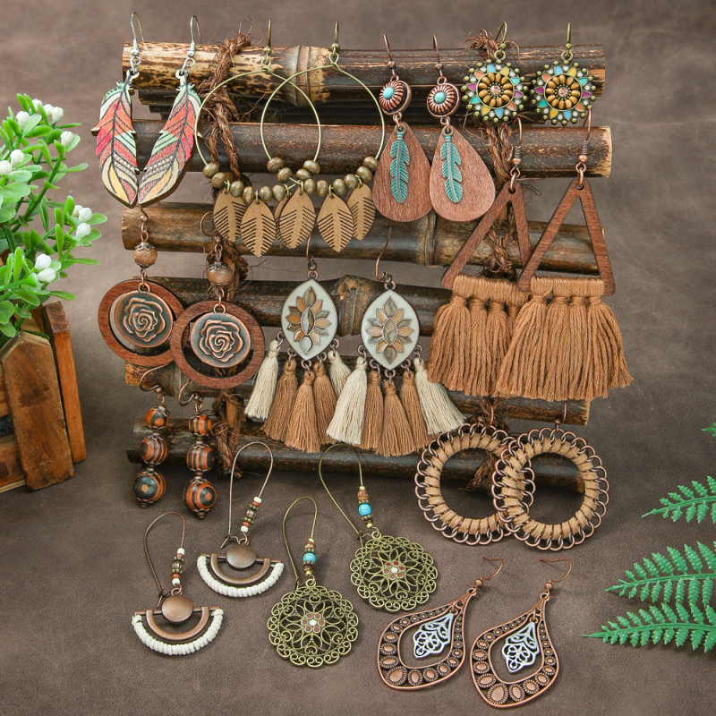 European and American Ethnic Style Tassel Earrings for Women Leaf Hoop Metal Leather Earrings Cross-Border Bohemian Accessories Wholesale