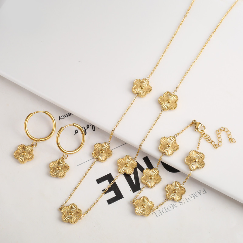 High-End Five-Flower Four-Leaf Clover Bracelet Lucky Light Luxury Double-Sided Shell Non-Fading Women's Necklace Earring Set Decoration