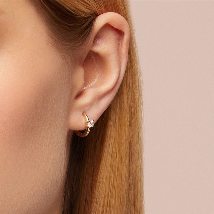 Simple Four-Claw Single Stone Stud Earrings Hoop Earrings for Women Hot-Selling Minimalist Ins Style Earrings