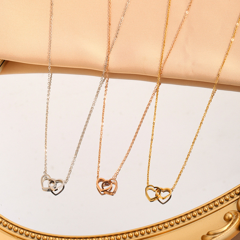 Heart-Shaped Necklace Light Luxury Minority Design Necklace Female Clavicle Chain Female Titanium Steel Temperament Ornament Pendant Does Not Fade