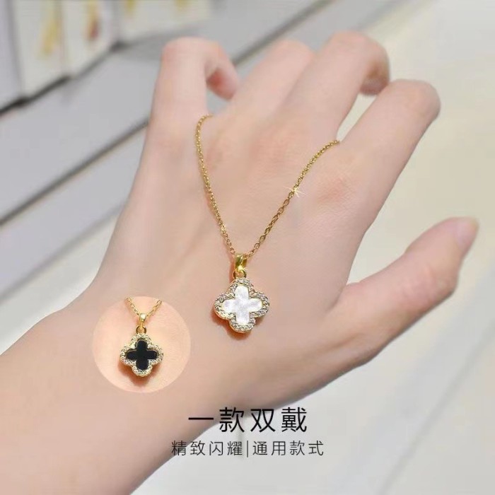TikTok Hot-Selling Full Diamond Four-Leaf Clover Titanium Steel Necklace for Women Double-Sided Design Sense Collarbone Chain 18k Gold Neck Chain Wholesale for Women