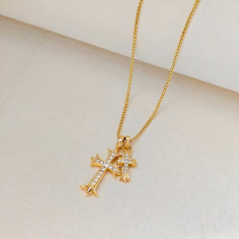 Double Cross Pendant Necklace Micro Inlaid Zircon Double Cross Necklace 18K Gold Baroque Cross Necklace for Women