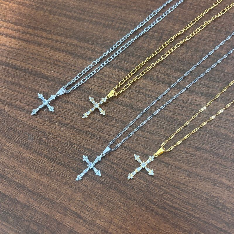 Stainless Steel Necklace Eco-friendly Brass Zircon Arrow-shaped Cross Necklace 18K Gold Cross Pendant Necklace