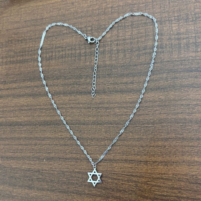 Amazon 18K Exquisite Stainless Steel Water Wave Chain Necklace Simple David Star Stainless Steel Hexagram Necklace