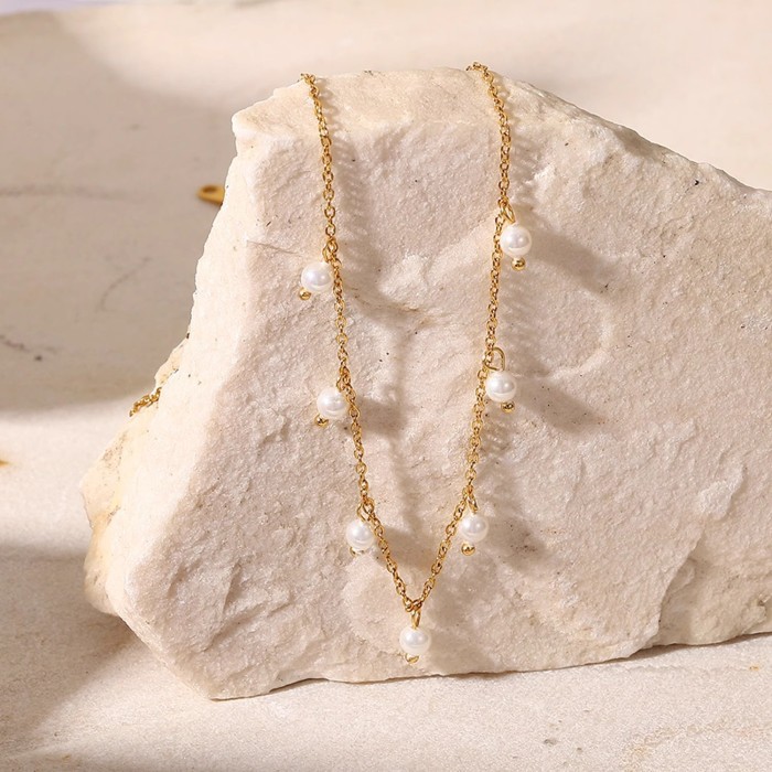 Pearl Small Pendant Collarbone Chain Necklace French Elegant INS Pearl Small Rice Bead Tassel Necklace Titanium Steel Non-Fading