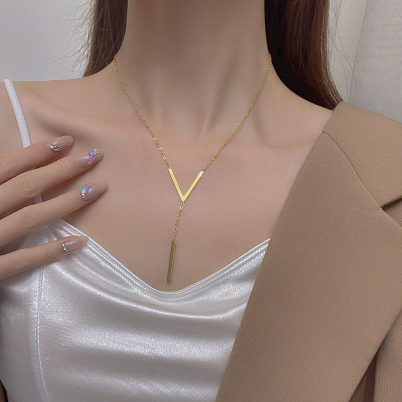 Korean Style Sweater Chain for Women, European and American Style Collarbone Chain, Simple Fashion V-shaped Letter Titanium Steel Necklace, Non-fading Ins Style